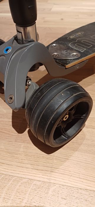 Trotinetă Micro pentru adulți și copii 12+, nefolosită