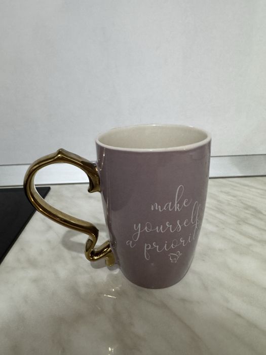 Лилава чаша за чай и кафе