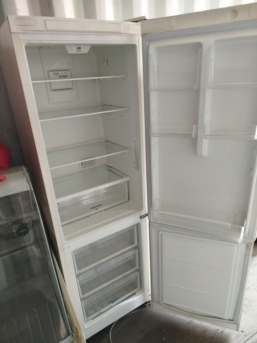 Холодильник полностью рабочий