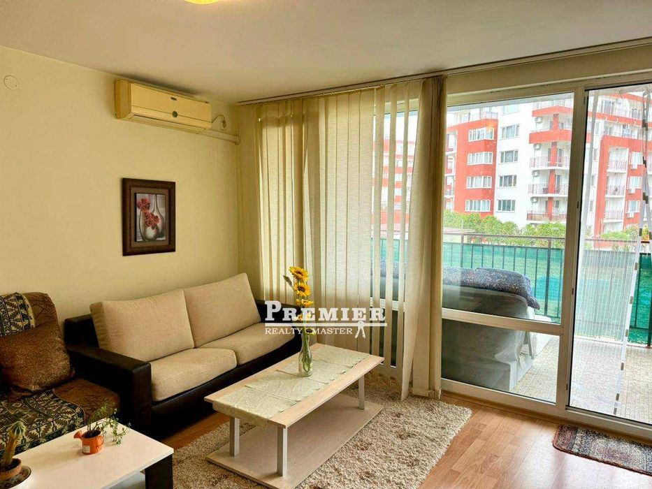 Продава се Двустаен апартамент в Свети Влас - 75 кв.м за 1000 €/кв.м - Снимка #2