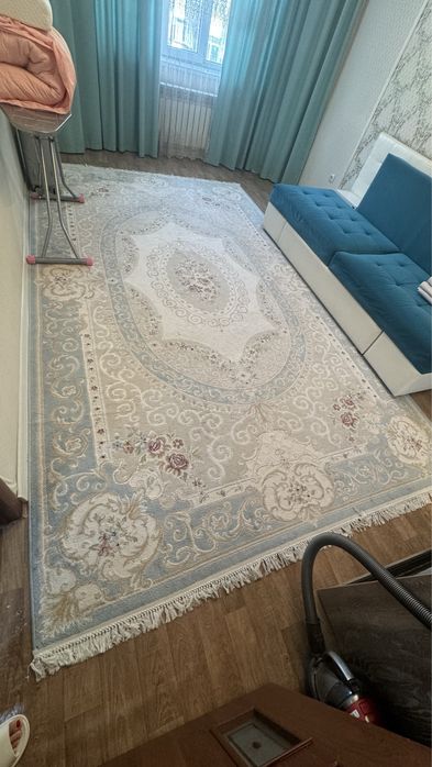 Продаю Ковры 250X400