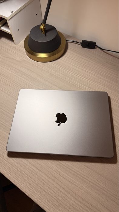 Macbook Pro 14 2023