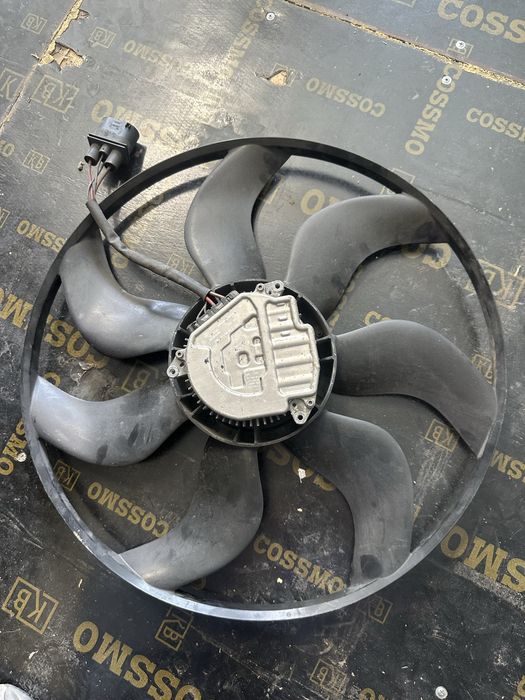 Охладителна перка Mercedes E class W213 C class W205 c220d e220d