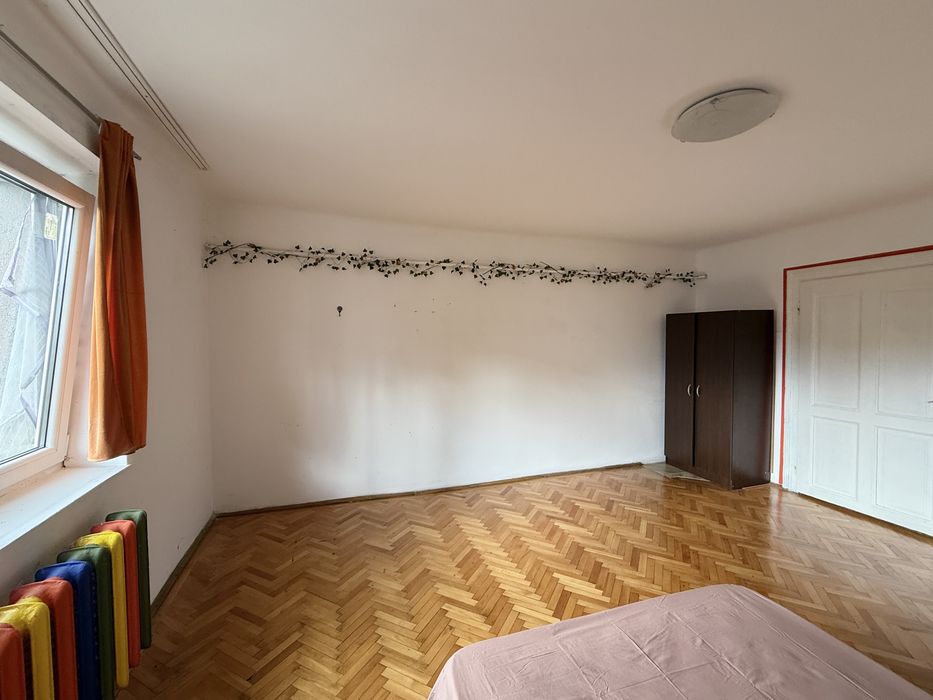 Inchiriez apartament semicentral pe perioada UNTOLD