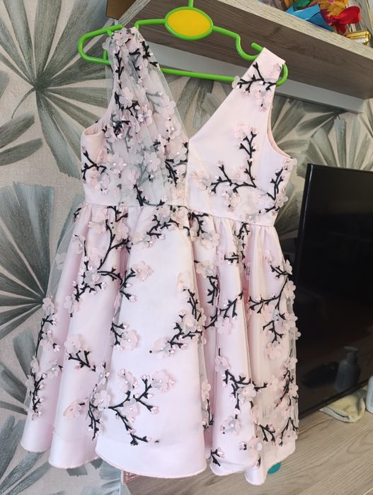 Платье для девочки 6-7 лет