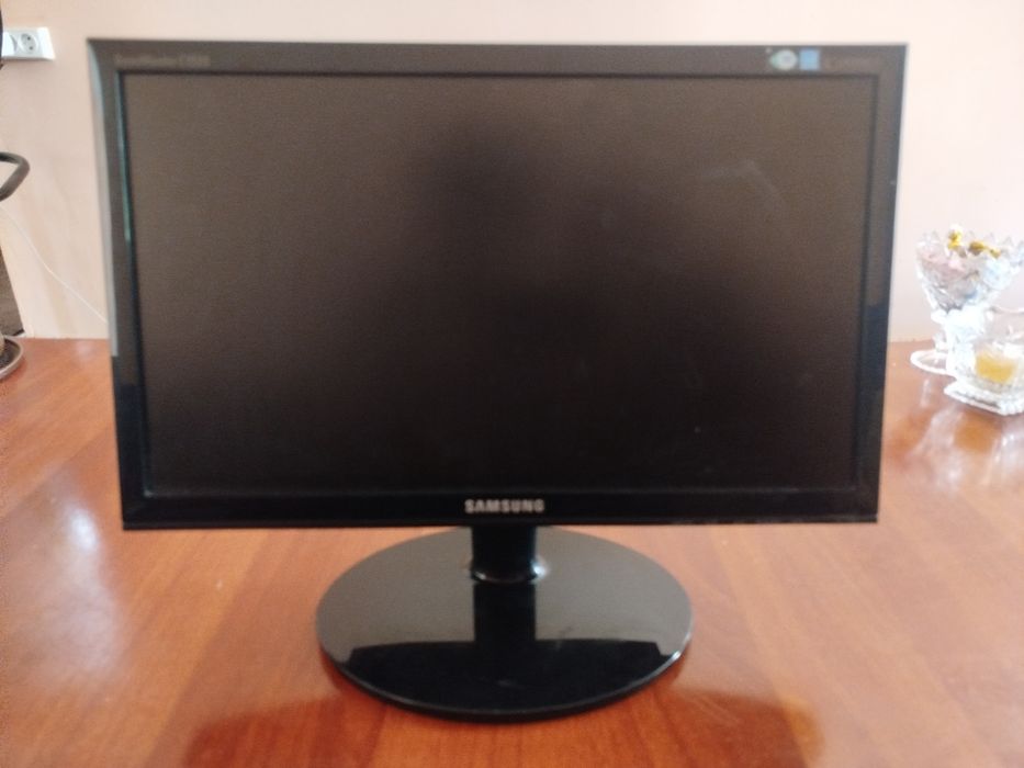 Samsung монитор сотилади