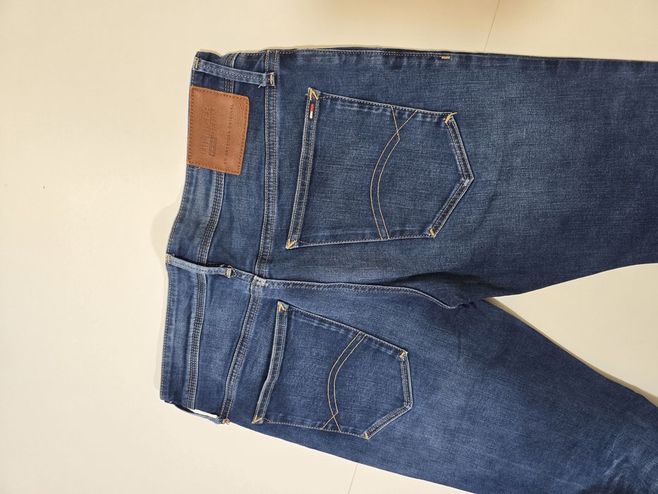 Blugi  Tommy Hilfiger skinny simon 32/32