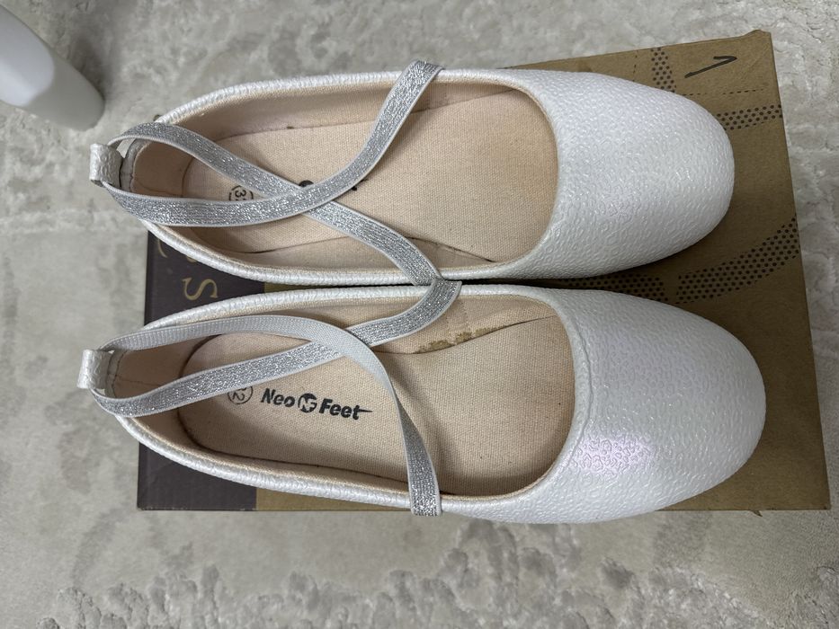 Туфли балетки белые