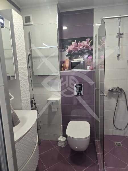 Двустаен Славейков