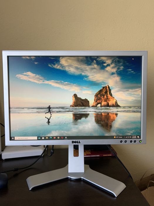 Monitor Dell Ultrasharp 2208WFP 22”