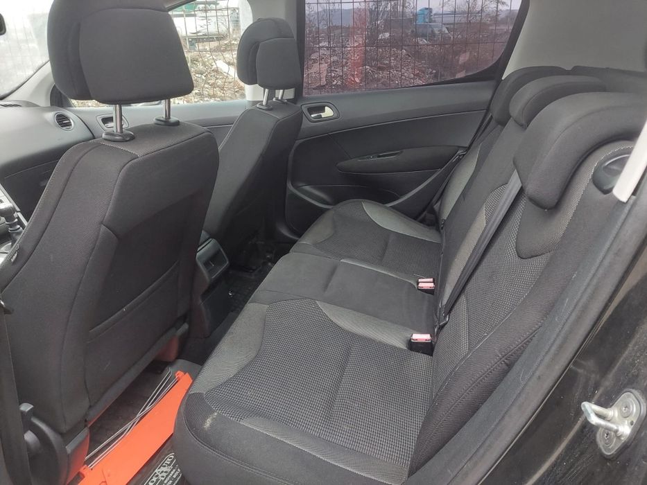 Dezmembram Peugeot 308, an 2009,motor 1.6 hdi, 109 cp