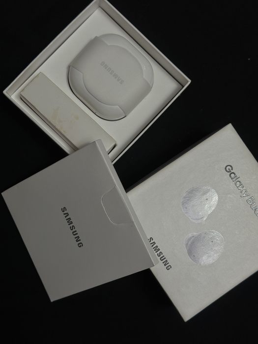 Наушники Samsung Galaxy Buds2