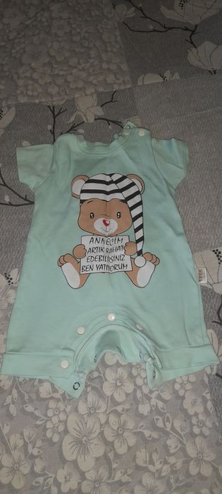 Продам детские вещи