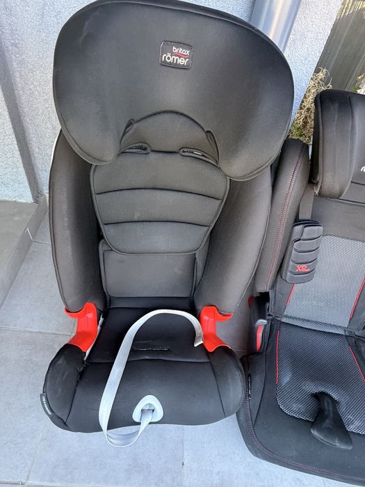 2 броя Britax Römer ADVANSAFIX III SICT и Britax Römer XP SICT с XP Pad( 1/2/3, 9–36 кг) с ISOFIX
