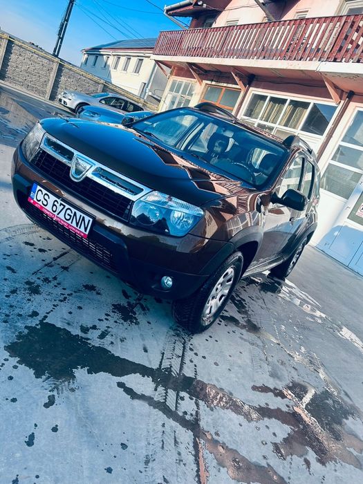 Vând Dacia Duster 4x4 2012