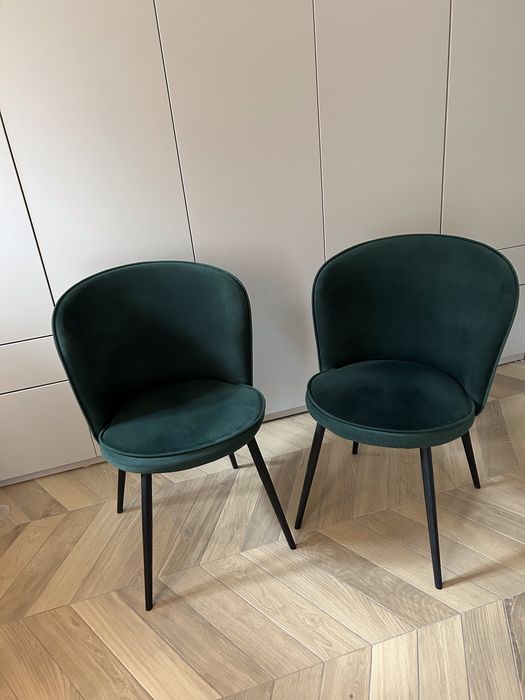 Set 2 scaune Jysk model Risskov catifea verde si scaun Mobexpert
