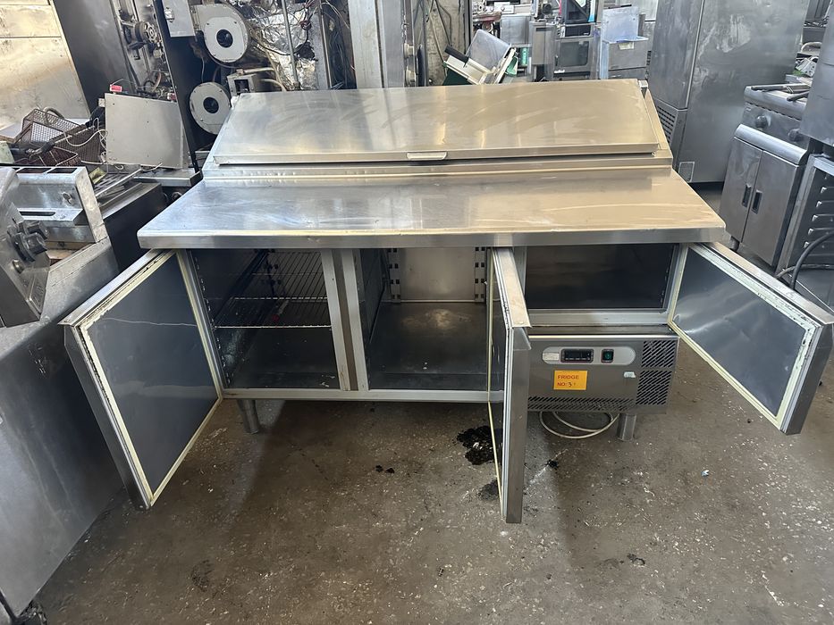 Хладилна маса с вграден салат бар 6 месеца гаранция