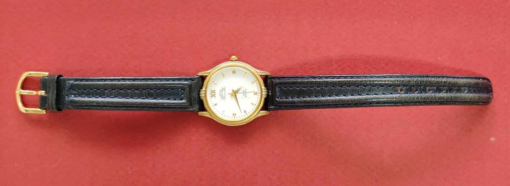 Позлатен дамски часовник HEMERA с японски механизъм