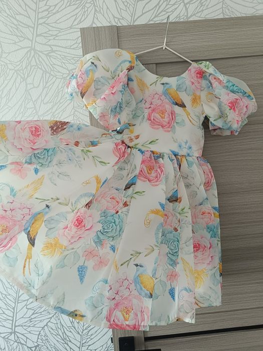 Нарядное платье для девочки