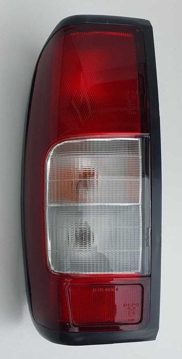 Lampa spate Nissan Navara D22 (1998-2015) - Stop spate Navara D22