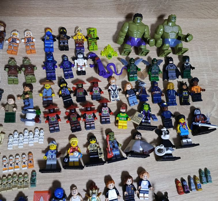 Lego minifigures