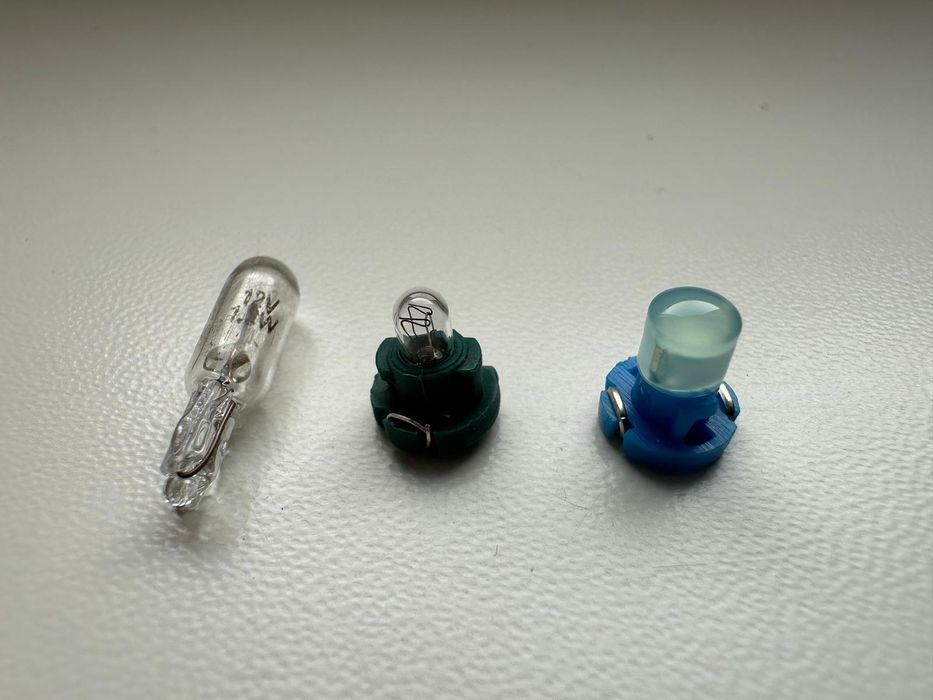 Mini bec buton bord auto