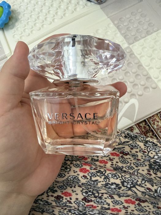 Продам парфюм Versace