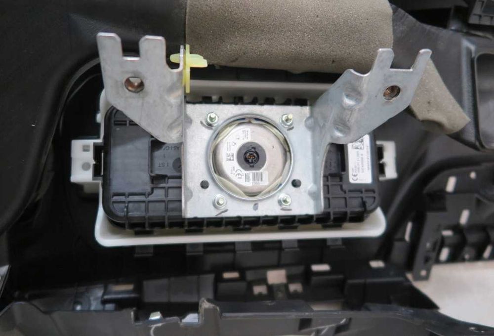 Nissan Juke 2 F16 - kit airbag / plansa bord / centuri de siguranta