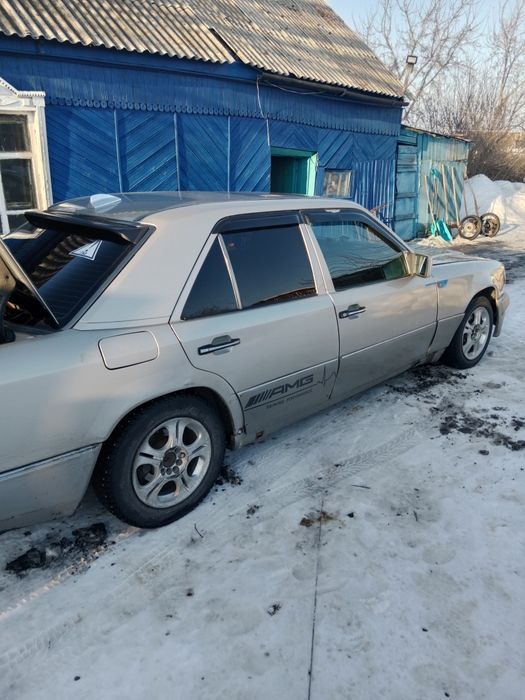 Продам мэрса 124