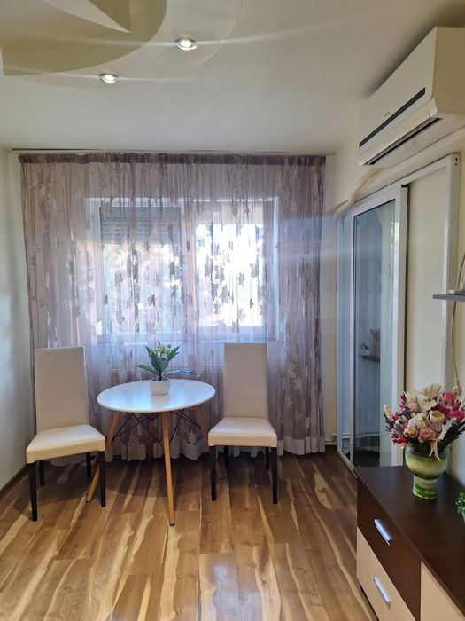 Inchiriez apartmamet confort 3 unirii sud