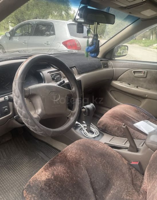 Тойота камри 25ка, 2000 года