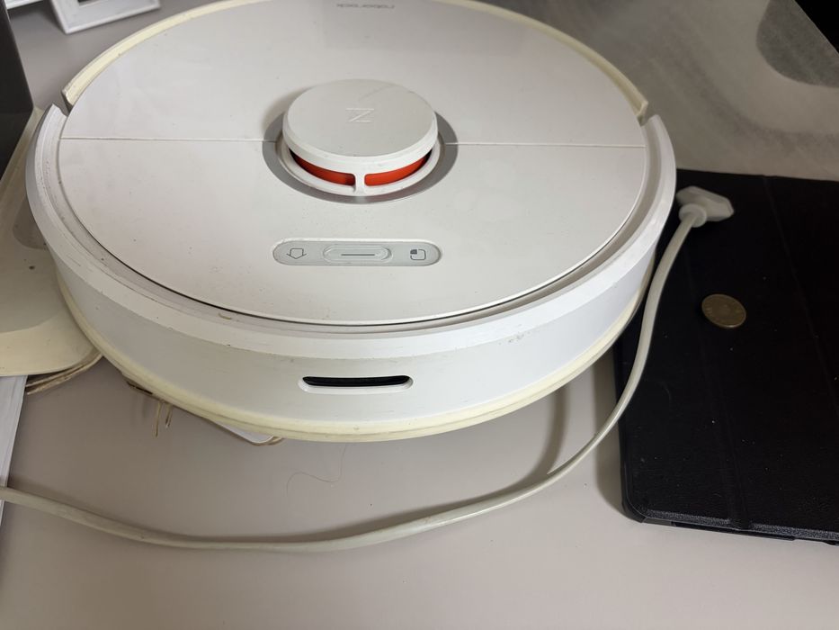 Aspirator robot Roborock s6