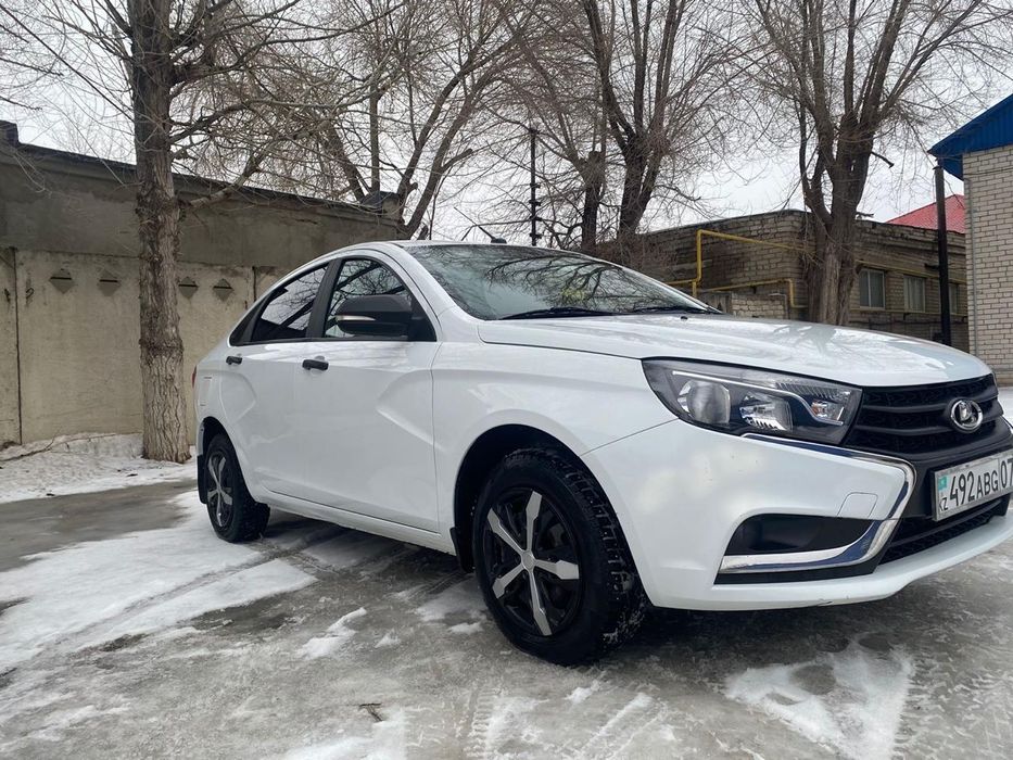 Лада Веста 2019 год