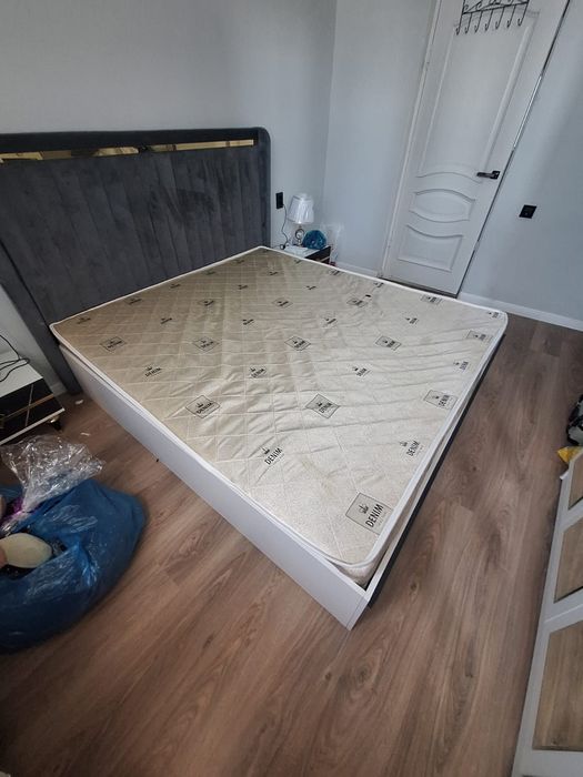 Кровать екі адамдық