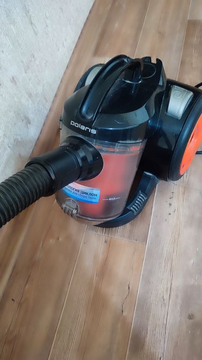 Пылесос Polaris компактный