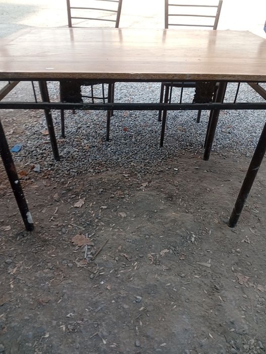 Стол стуллар бор