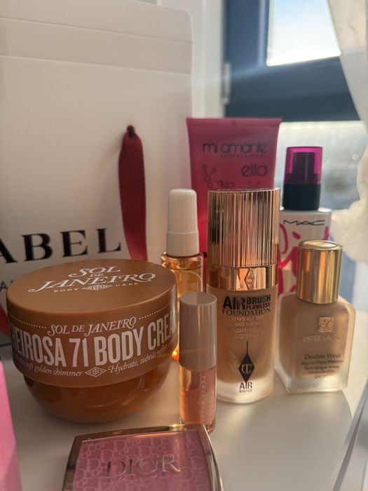 Козметика на Sol de janeiro/dior/huda/mac/charlotte tilburry/ yenges и др.