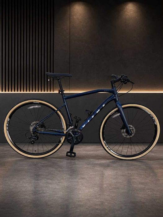 Vand Bicicleta Vitus Mach 3 VRS, marimea M, in stare aproape noua, foarte putin folosita.