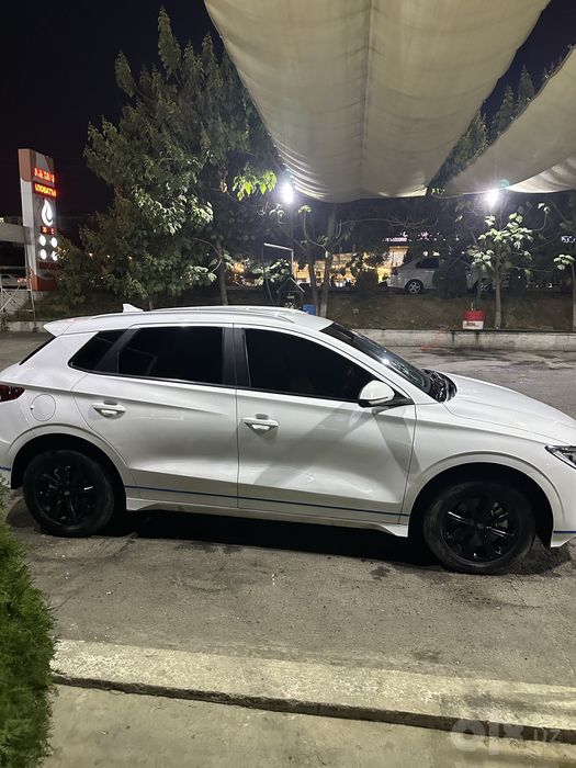 Byd e2 2022 sotiladi