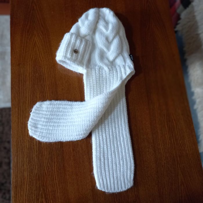 Продам женские  шапки