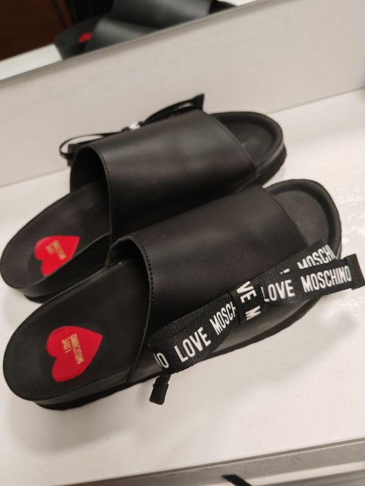 Чехли Love Moschino