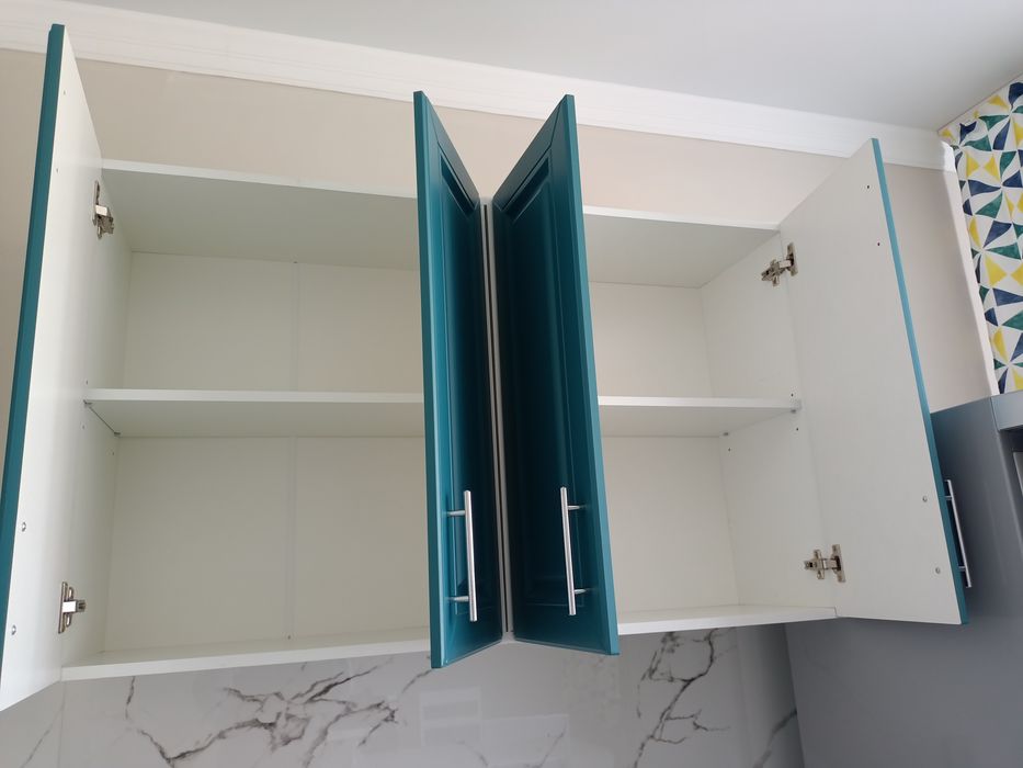 Продам кухонную гарнитуру в городе Астана.