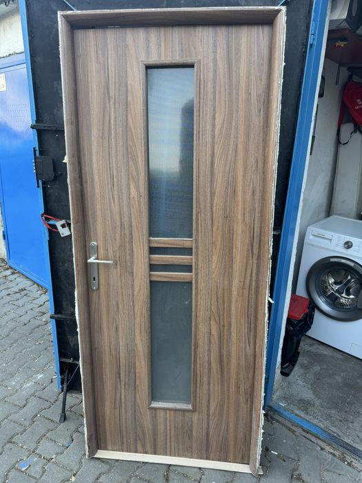 Vand 7 usi de interior