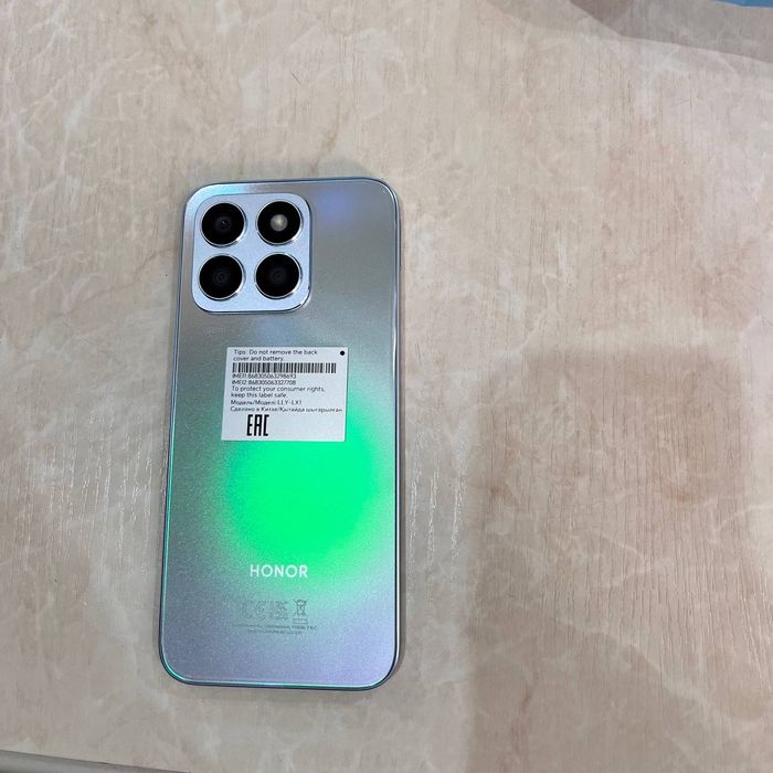 HONORX8b 128Gb holati yangi