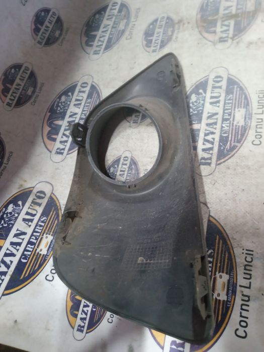 grila proiector dreapta dacia logan mcv 2015