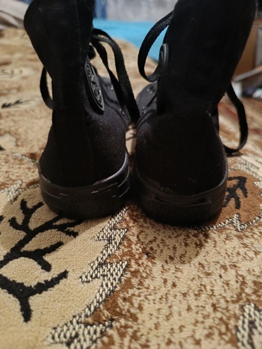 продам кроссовки converse all star