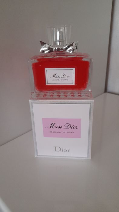 Продаётся духи Мисс Диор