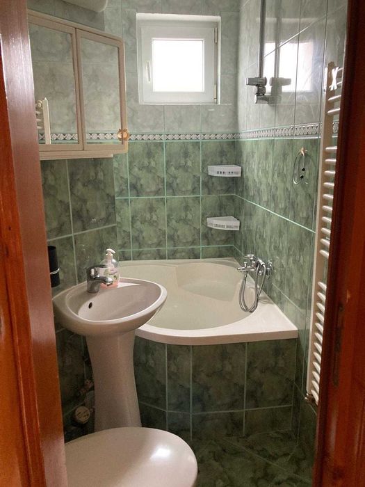 Apartament 3 camere de închiriat Vlaicu zona Lebăda