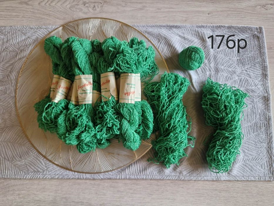 Прежди  + куки за плетене
