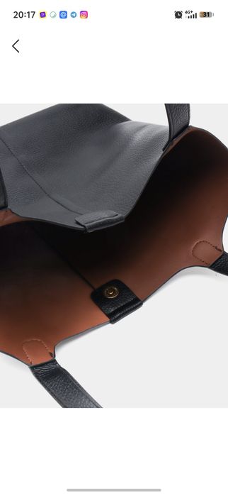 Продаётся комплект  сумка с косметикой в новом состоянии